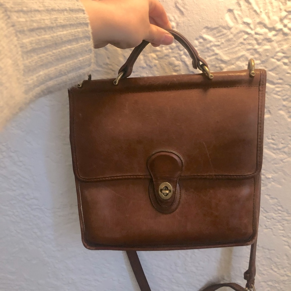 Beautiful vintage Coach willis bag
